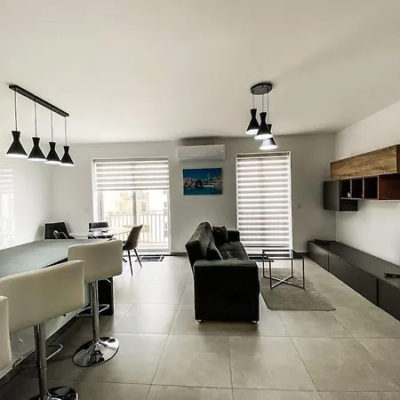 Modern Bright 6th Floor 아파트